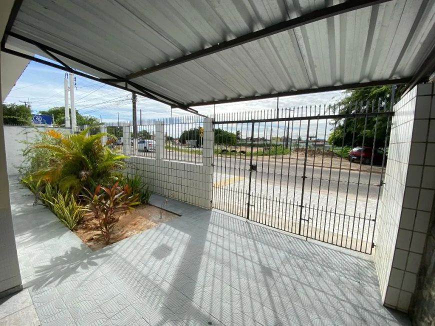Casa com 3 dormitórios para alugar, 96 m² por R$ 1.967/mensal - Pitimbu - Natal/RN