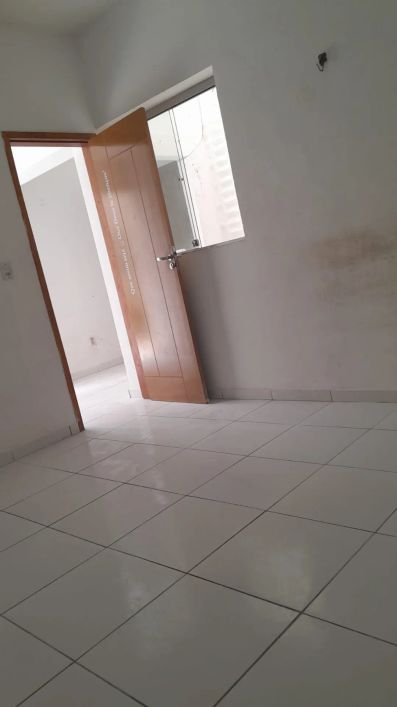 Aluga-se apt dois quartos em condomínio do bairro do Alecrim