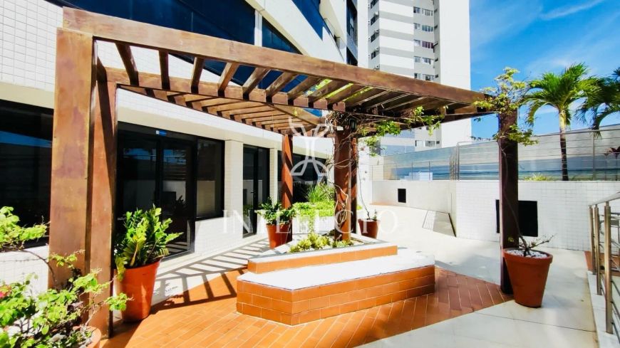 Vendo apartamento 3 suítes Vista Mar
