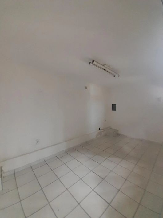 Galpões Alecrim 300m2 R$ 4.000