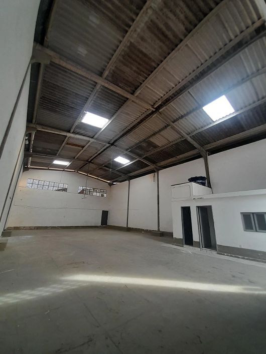 Galpões Alecrim 300m2 R$ 4.000