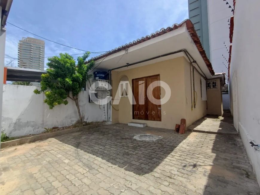 Casa comercial em Lagoa Nova