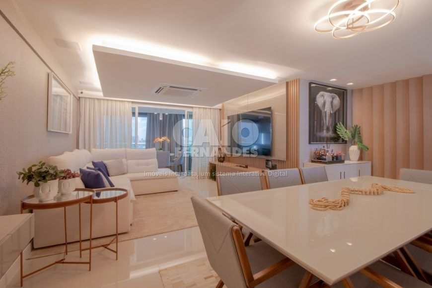 Apartamento no condomínio Royal Palms