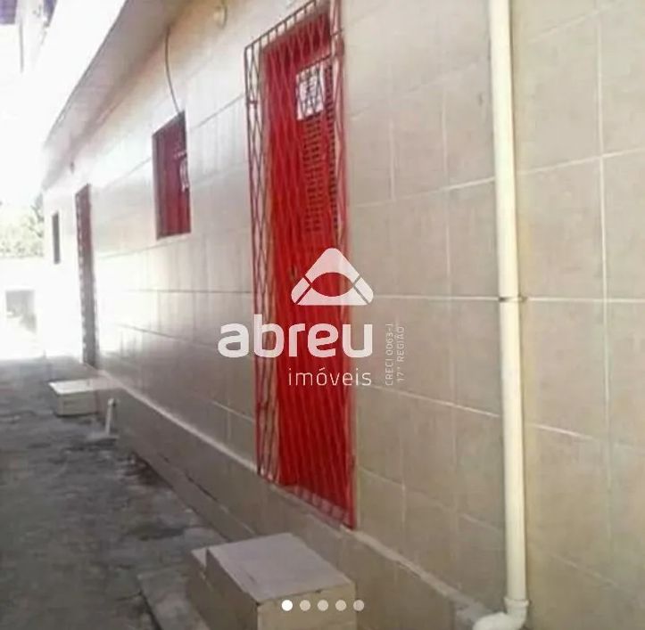 Prédio Residencial no Alecrim.