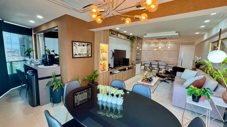 Apartamento à venda com 4 quartos no Condomínio Alice Grilo por R$ 1.300.000 - Lagoa Nova - Natal/RN