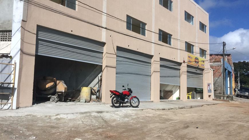Comercial/Industrial de 200 metros quadrados no bairro Felipe Camarão