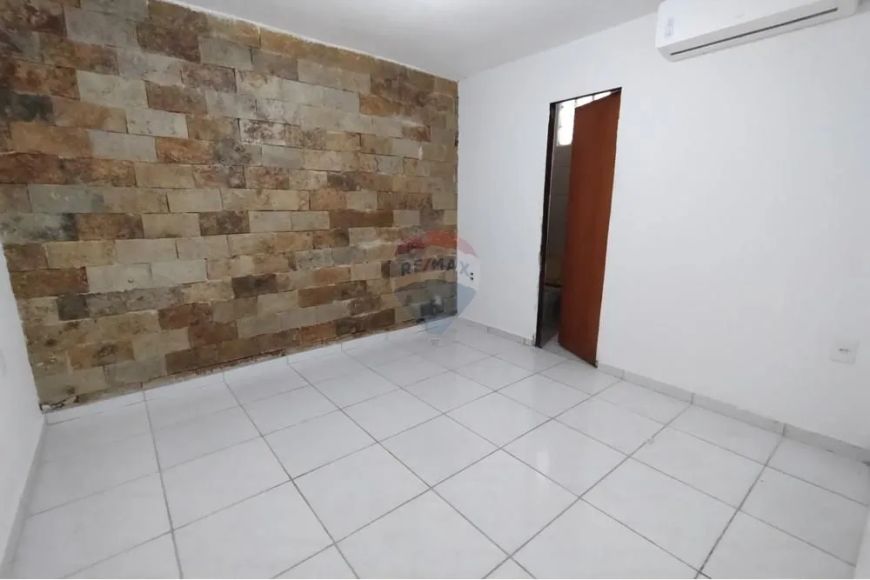 ALUGA-SE Hostel Completo - Mobiliado com 5 Suites e 1 Chalé em Ponta Negra