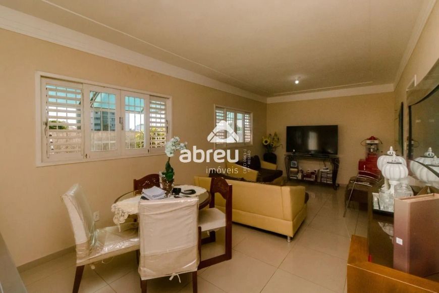 Excelente casa no bairro Dixsept Rosado.