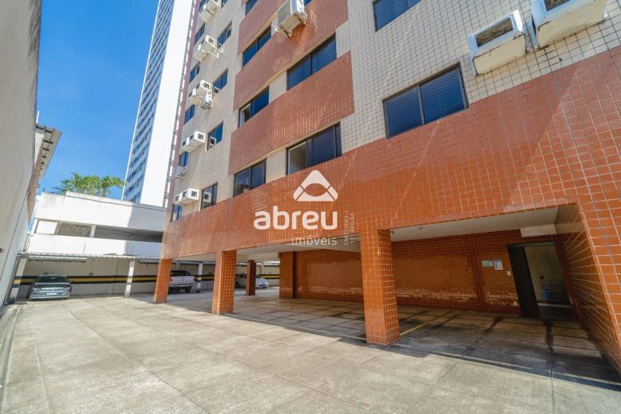 Apartamento em Lagoa Nova.