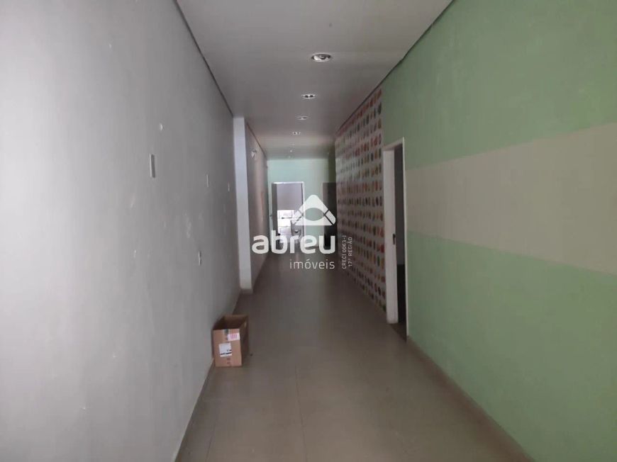 Prédio Comercial na Cidade Alta.