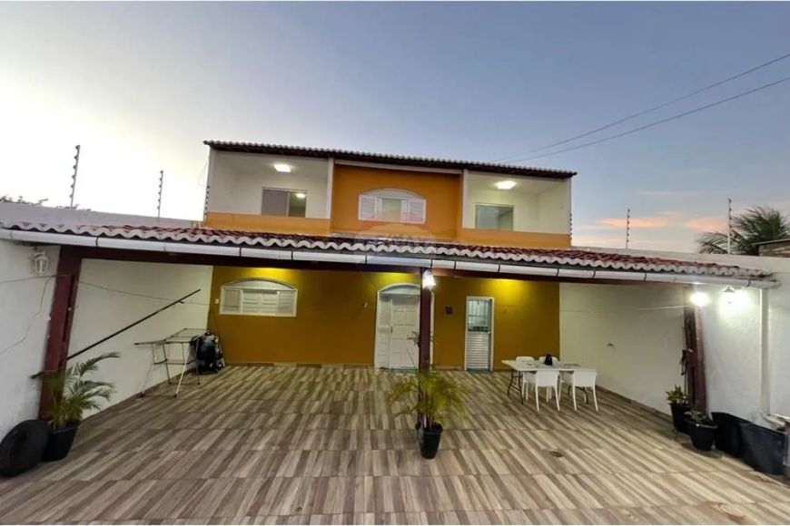 Luxuoso Duplex à Venda no RN: com 5 Quartos, 225m²