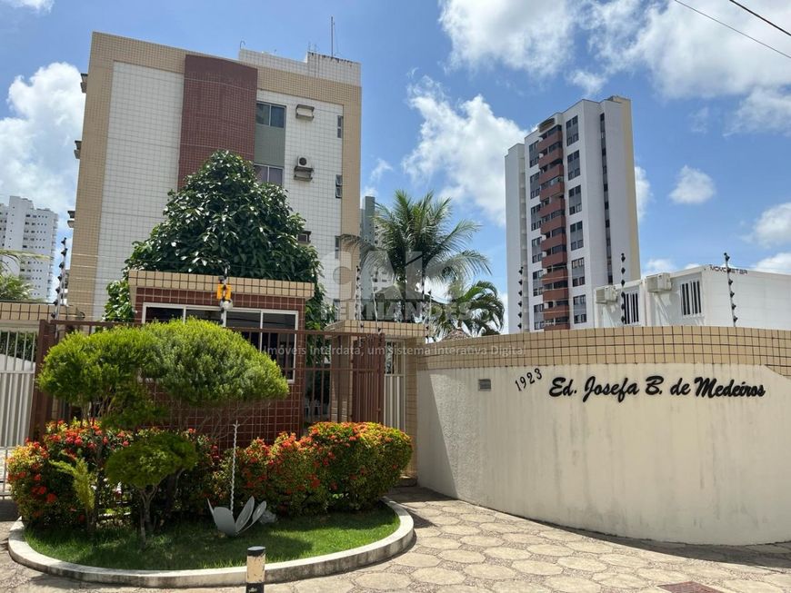 Apartamento no Condomínio Josefa Bezerra Medeiros