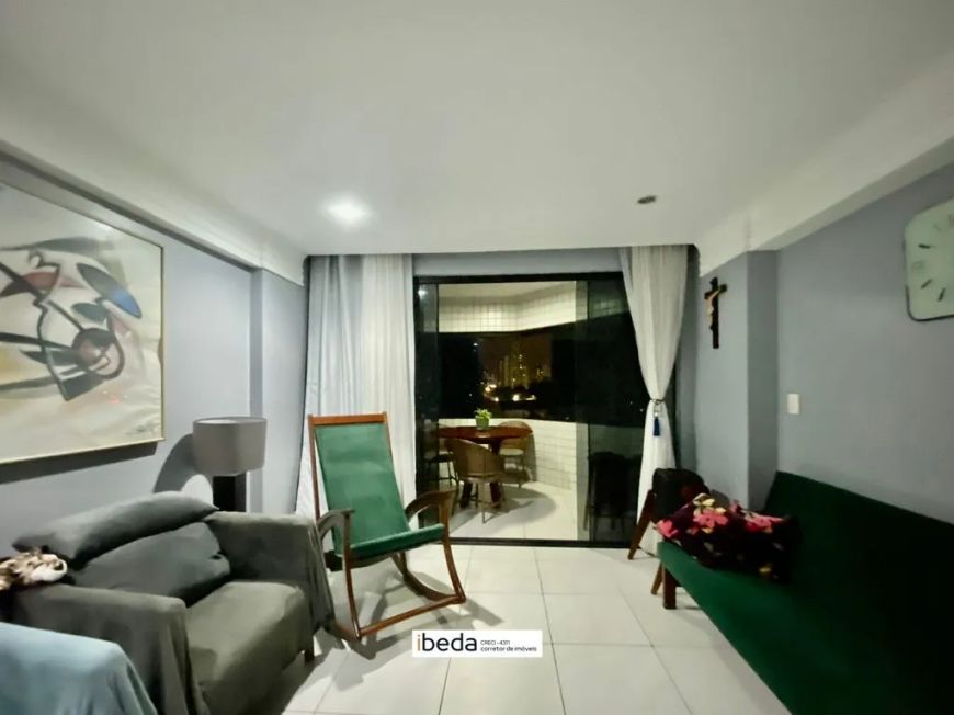 Apartamento com 4 quartos à venda em Natal