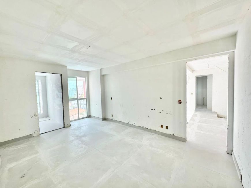 Vendo Apartamento no Residencial Torre Lisboa, 3 suítes com 165m²