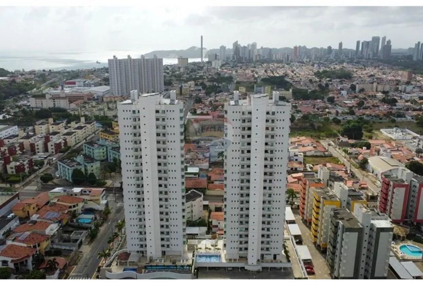 Apartamento 3/4, sendo 3 suítes e dependência completa no Condomínio Royal Palms - Capim Macio