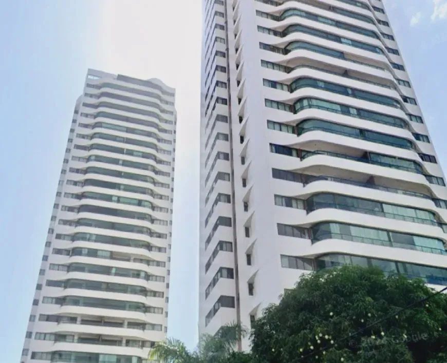 Apartamento com 160m² - Condomínio Residencial Alice Grilo - Lagoa Nova - Natal RN