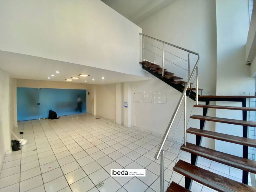 Loja / Salão / Ponto Comercial à venda em Natal