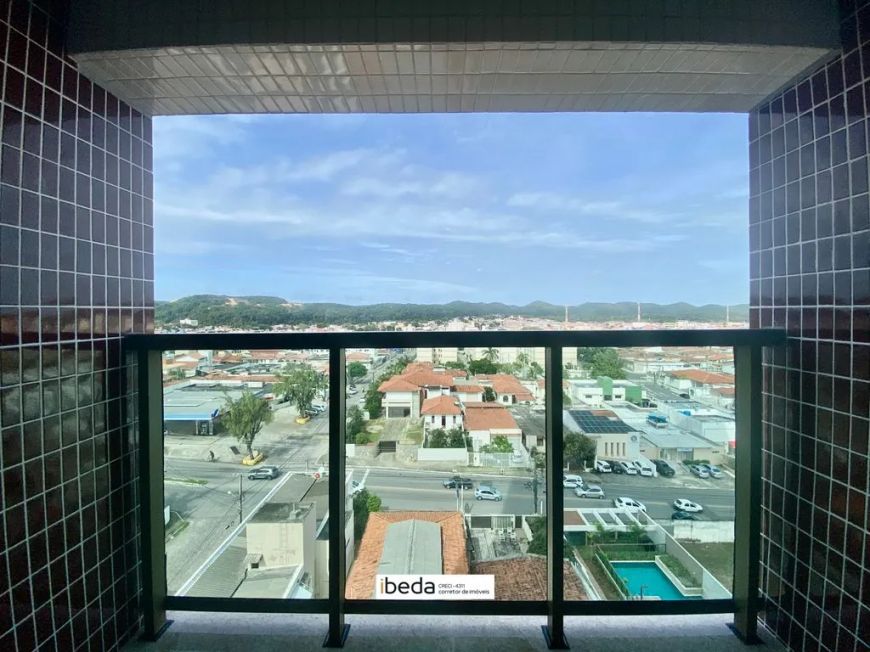 Apartamento com 3 quartos à venda em Natal