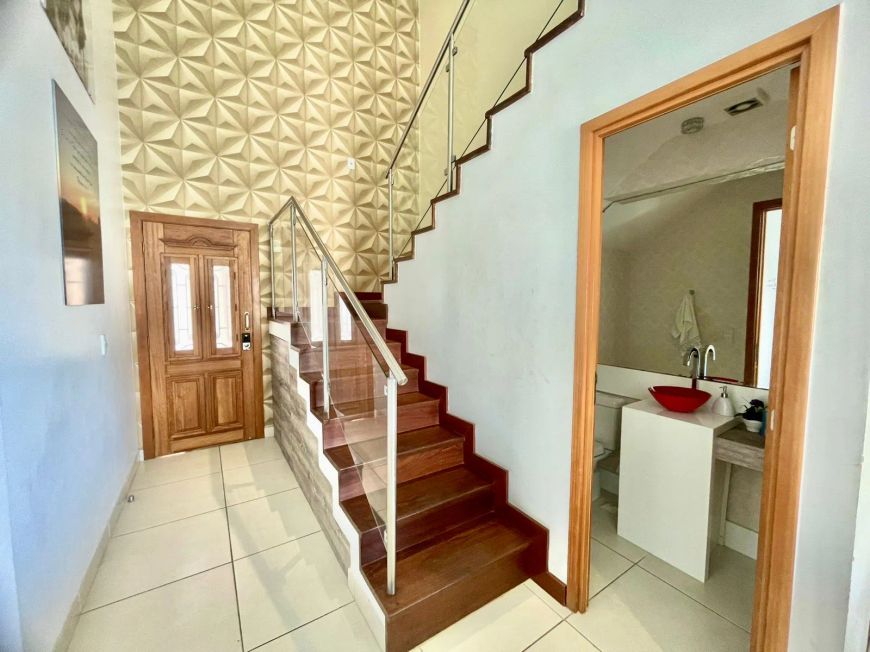 Duplex para venda com 178 metros quadradose e 4 suítes em Lagoa Nova - Natal - RN