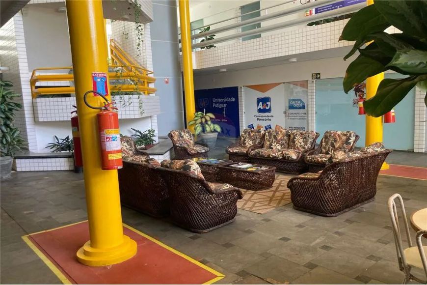Ponto Comercial para Alugar- Sala 108 com 24 m² - 1° ANDAR NO SHOPPING PONTA NEGRA CENTER