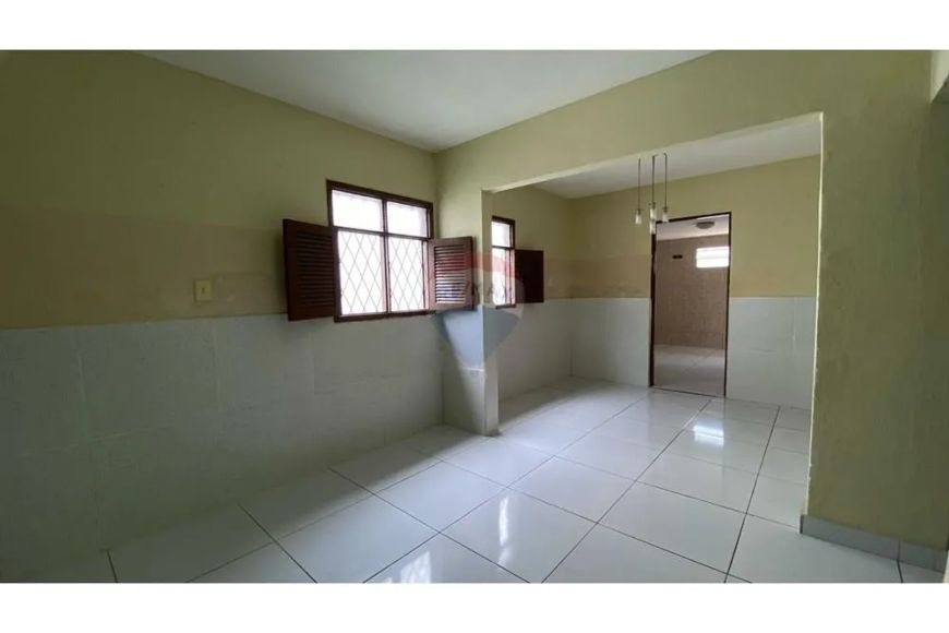 RENTABILIZA - OPORTUNIDADE MARAVILHOSA, CASA NO SANTA CATARINA!