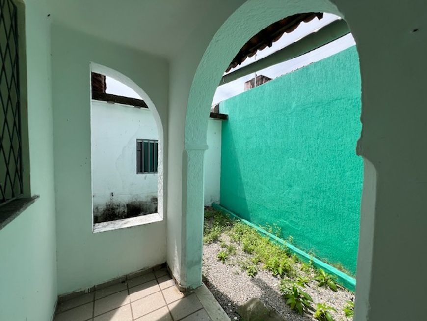 Casa para aluguel tem 204 metros quadrados em Cidade Alta - Natal - RN