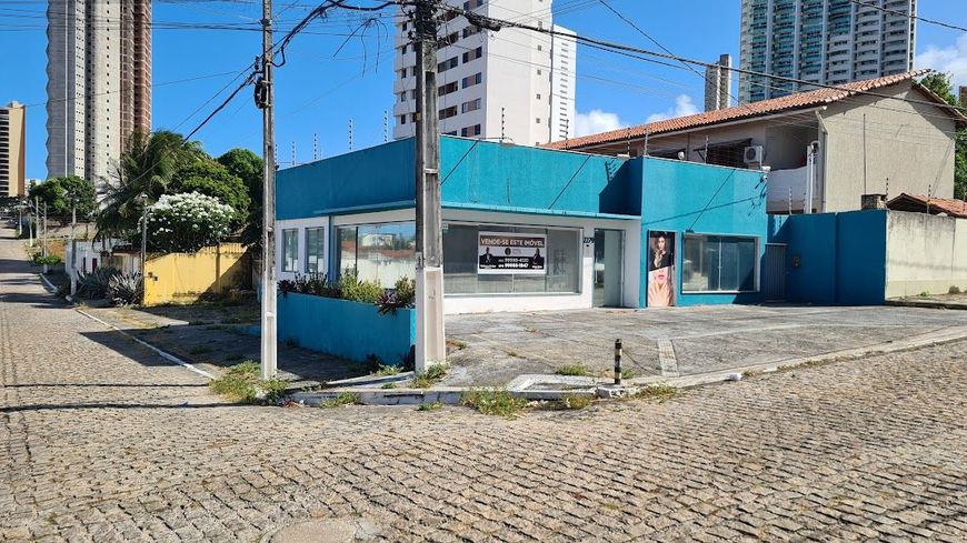 Prédio de esquina com 8 salas à venda, por R$ 800.000 - Ponta Negra - Natal/RN