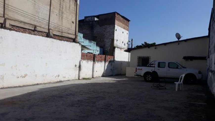 Terreno plano, com 720,00m2, a poucos metros da Av.Coronel Estevam, no Alecrim
