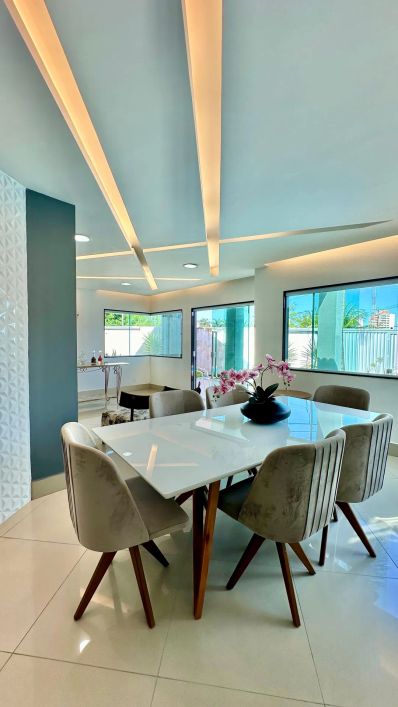Casa com 280 m², 3 quartos para venda em Candelária - Natal – RN