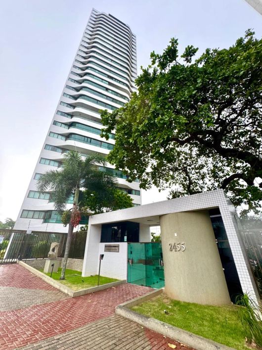Vendo apto. Lagoa Nova Cond. Alice Grilo