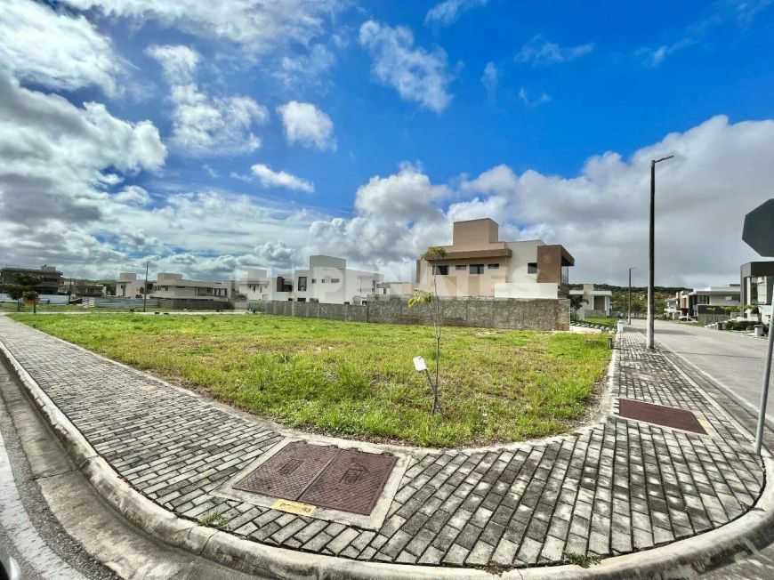 Lote de esquina no Sunset Boulevard com 334m² - Lado da ventilação - Aceita Financiamento