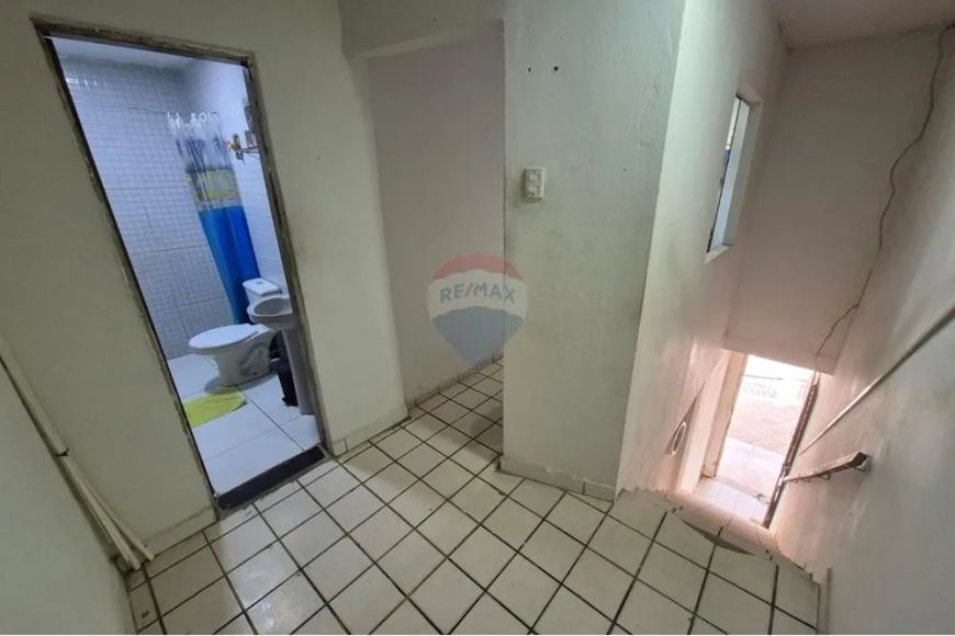 INVESTIMENTO IMPERDÍVEL! IMÓVEL COMERCIAL DE ESQUINA, JÁ LOCADO, RENDA MENSAL