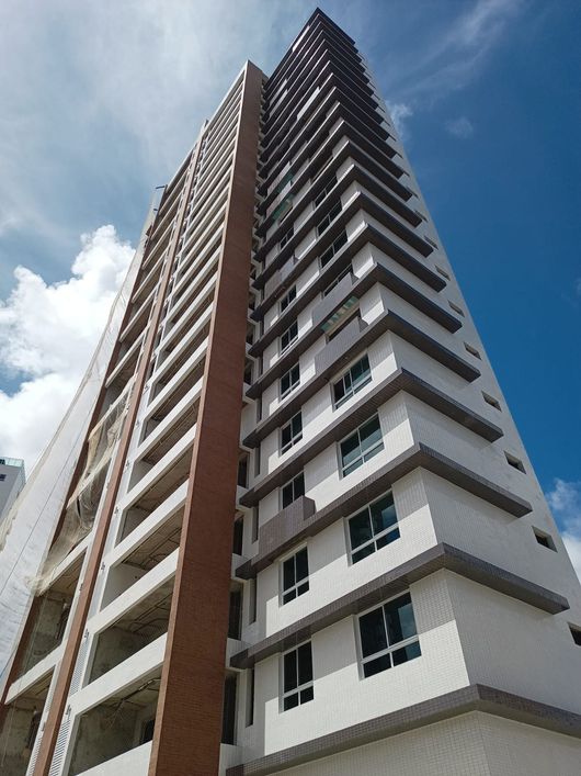 Apartamento para venda possui 165 metros quadrados com 4 quartos em Lagoa Nova - Natal - RN