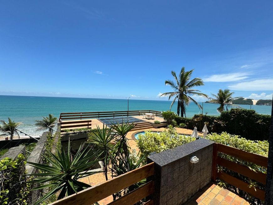 Casa para venda com 1200 m2 e 3.000 m2 de terreno com 12 quartos na Beira mar