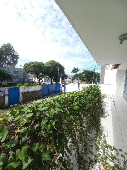 Aluga excelente imóvel próximo ao Arena das Dunas