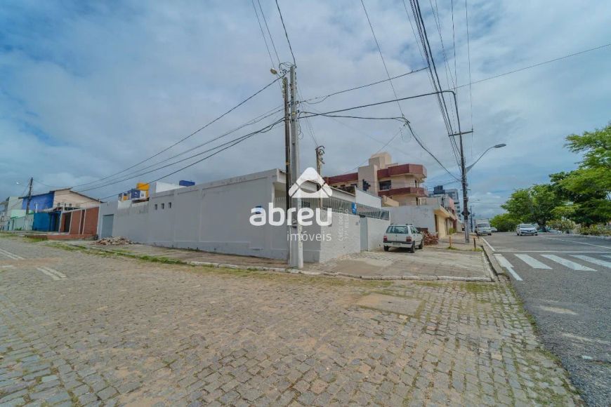 Casa à Venda em Lagoa Nova - Natal