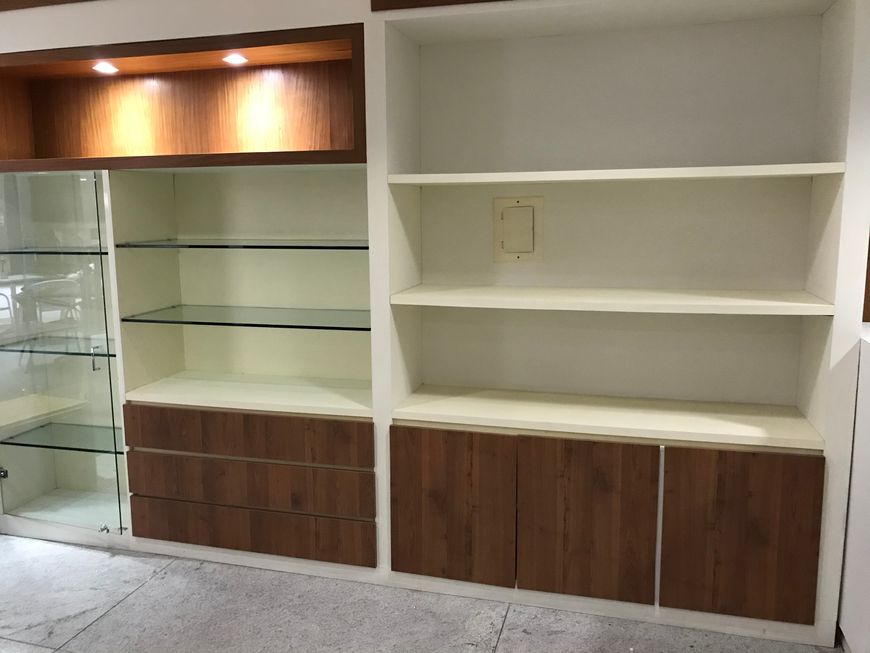 Linda loja no Condomínio Empresarial Trade Center, medindo 39m2 de área privativa.