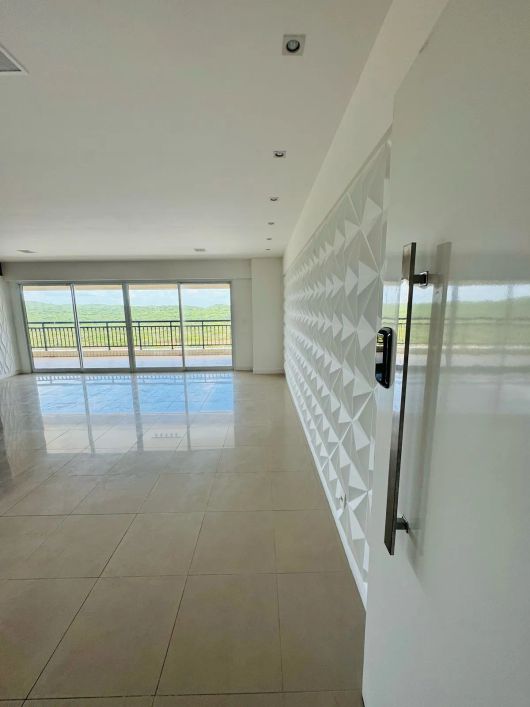 Apartamento em Capim Macio - 196m²