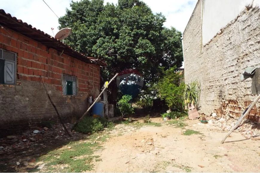 Venda de Terreno no Bairro Dix-Sept Rosado - Natal/RN