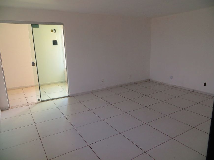 com 6 lojas e casa duplex, Comercio e moradia, piscina, Barro Vermelho