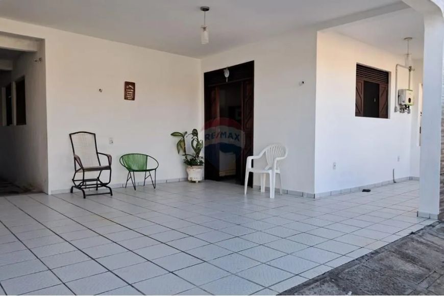 CASA EXCEPCIONAL NO BAIRRO: POTENGI EM NATAL -RN / COM ENERGIA SOLAR PRÓXIMO DO SHOPPING. .