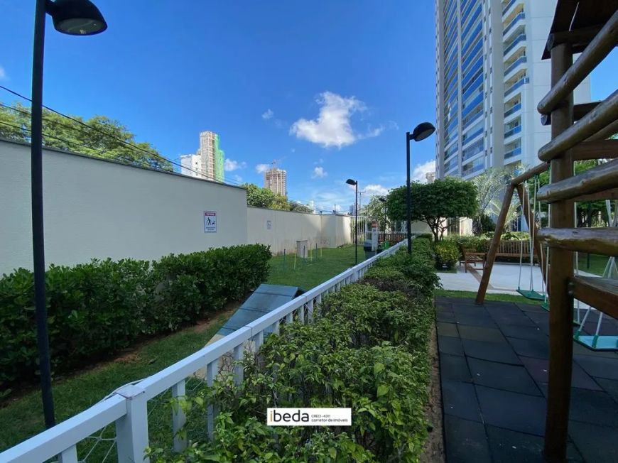 Apartamento com 4 quartos à venda em Natal