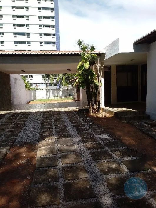 LOCALIZADA ATRÁS DO SHOPPING CIDADE JARDIM