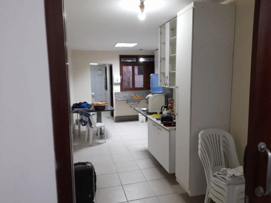 Casa para venda possui 170 metros quadrados com 5 quartos em Tirol - Natal - Rio Grande do Norte