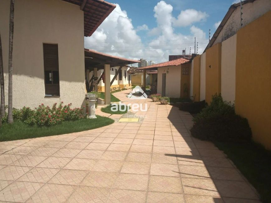 Excelente casa em Capim Macio