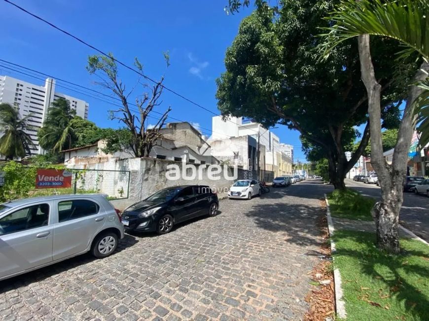 Excelente terreno localizado em Petrópolis