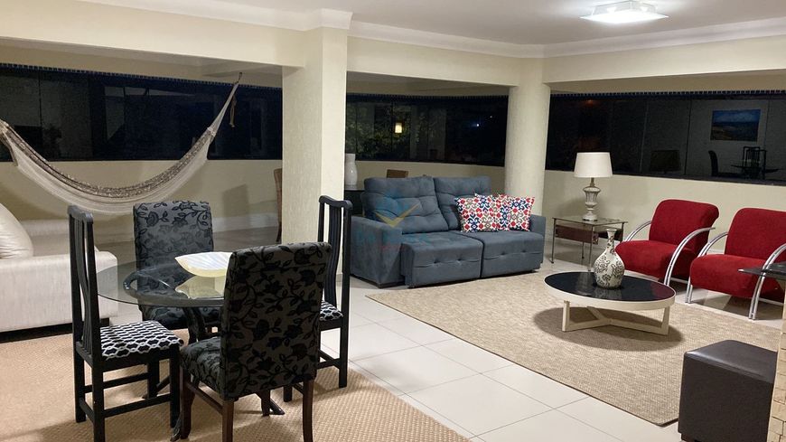 Apartamento com quatro suites em Capim Macio