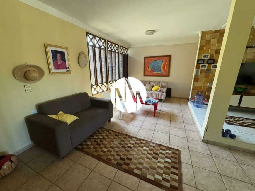 Casa térrea 200m2 3/4 uma suíte para venda no Condomínio Green Woods em Candelária