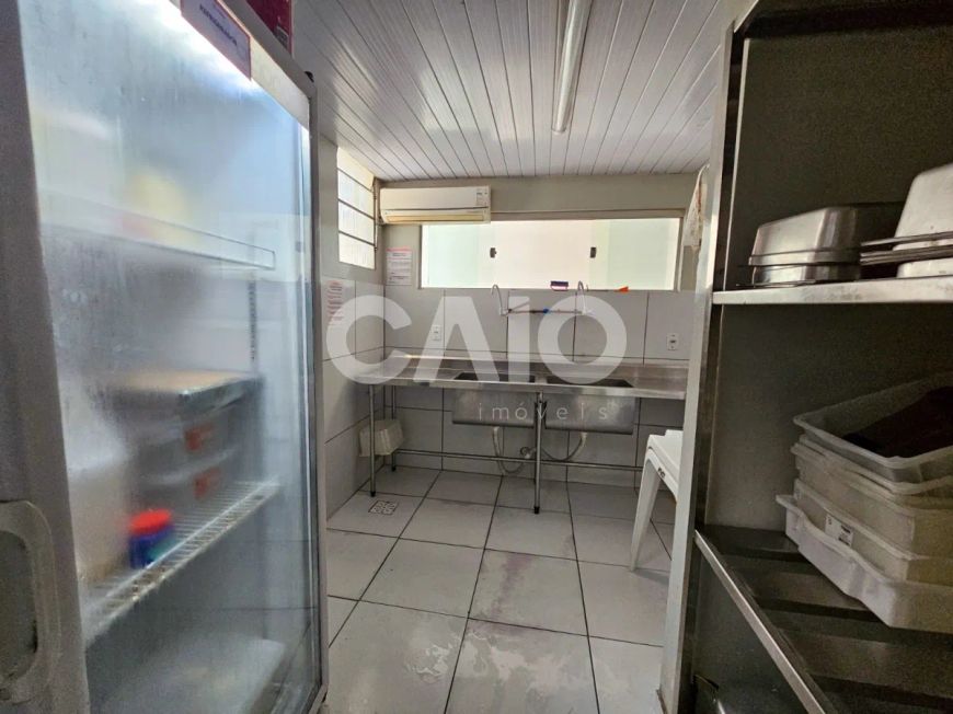 Prédio comercial em Lagoa Nova