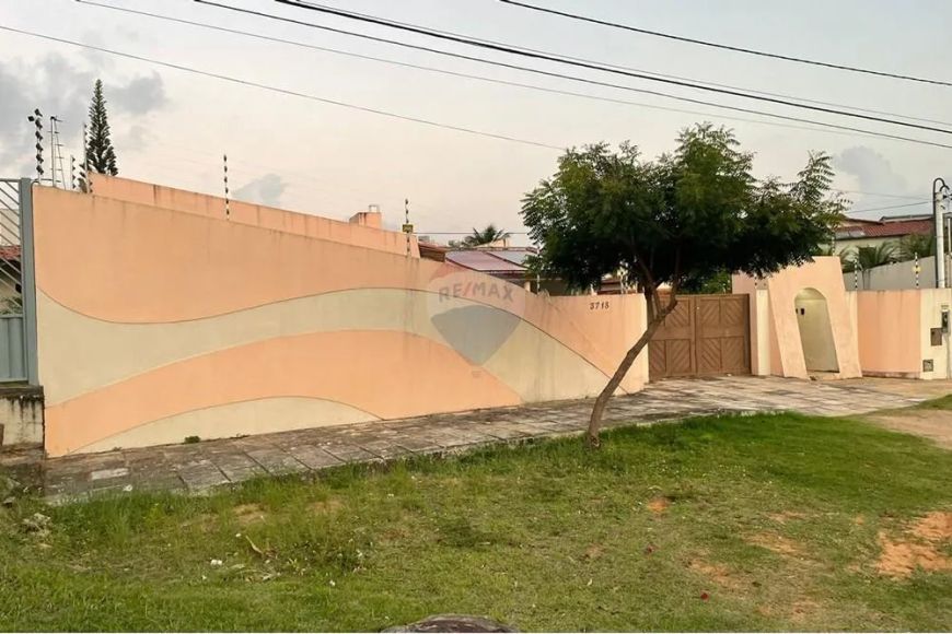 Casa em Candelária com 6 Quartos e 7 Banheiros